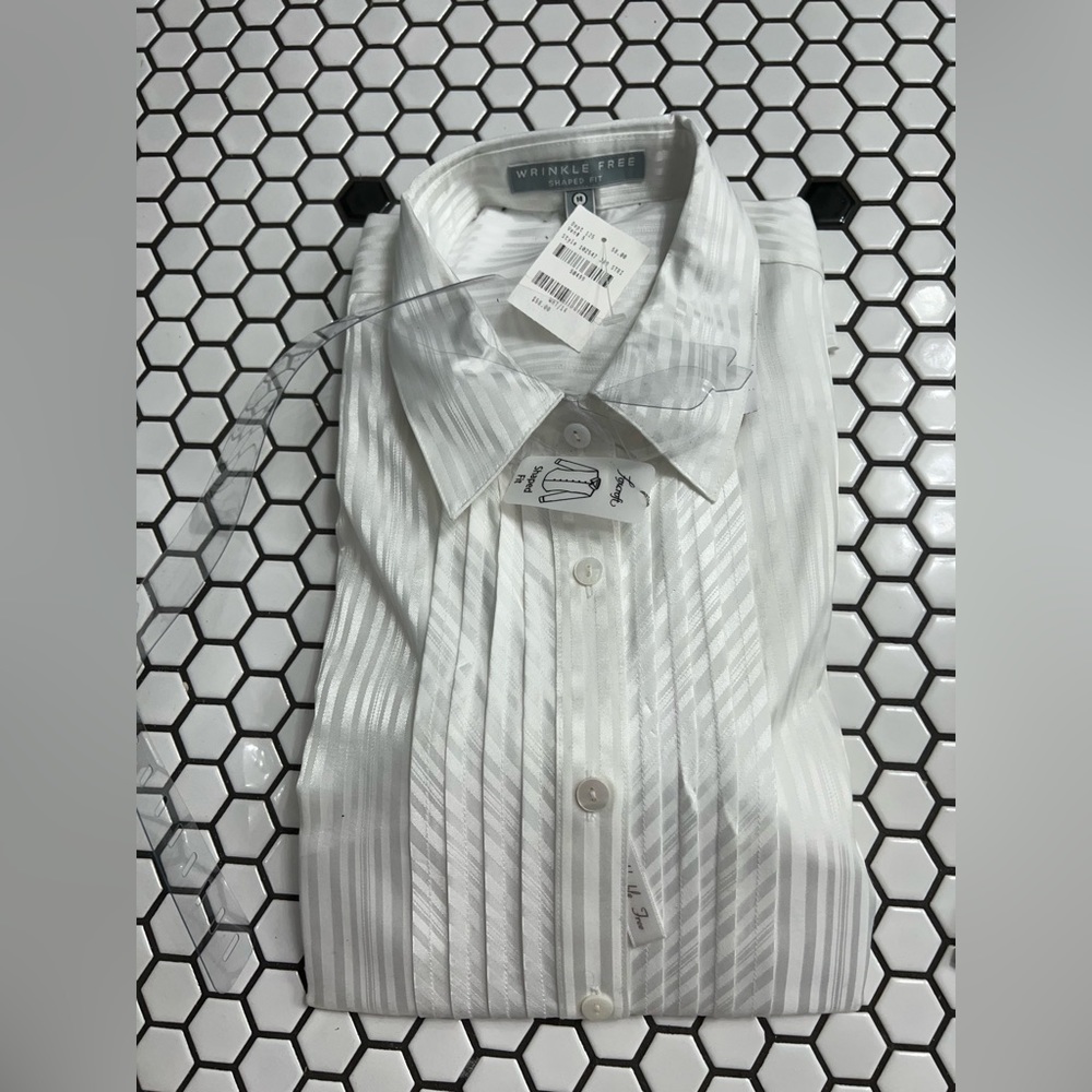 NWT foxcroft wrinkle free button down shirt size 14 or 16W